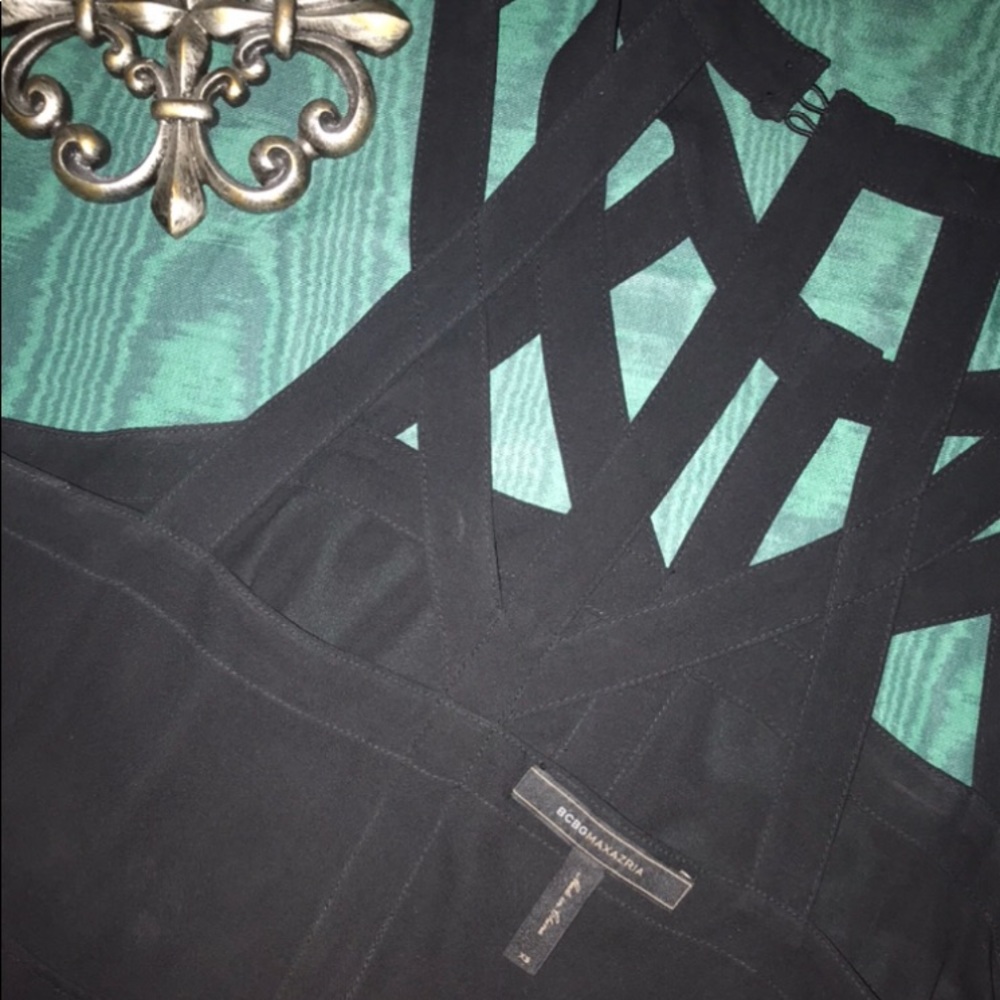 BCBGMAXAZRIA strappy Jada cut out blouse - Picture 9 of 11